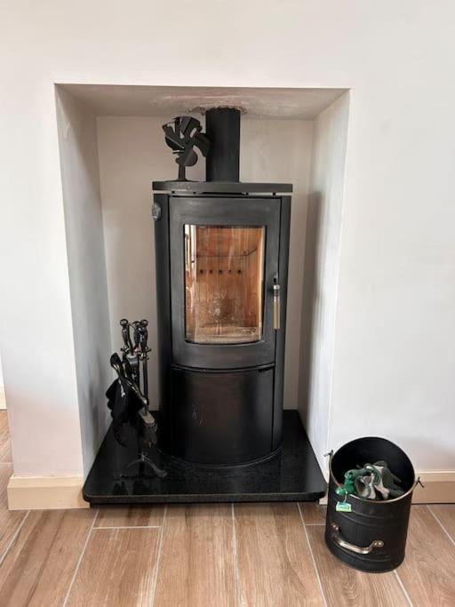The Parlour Cottage Galway Bagian luar foto