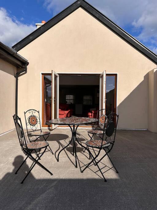 The Parlour Cottage Galway Bagian luar foto